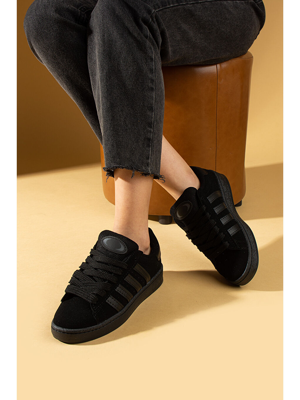 Kalın Bağcıklı Şerit Detaylı Rahat Taban Kadın Sneakers 001-3458-25Siyah-1