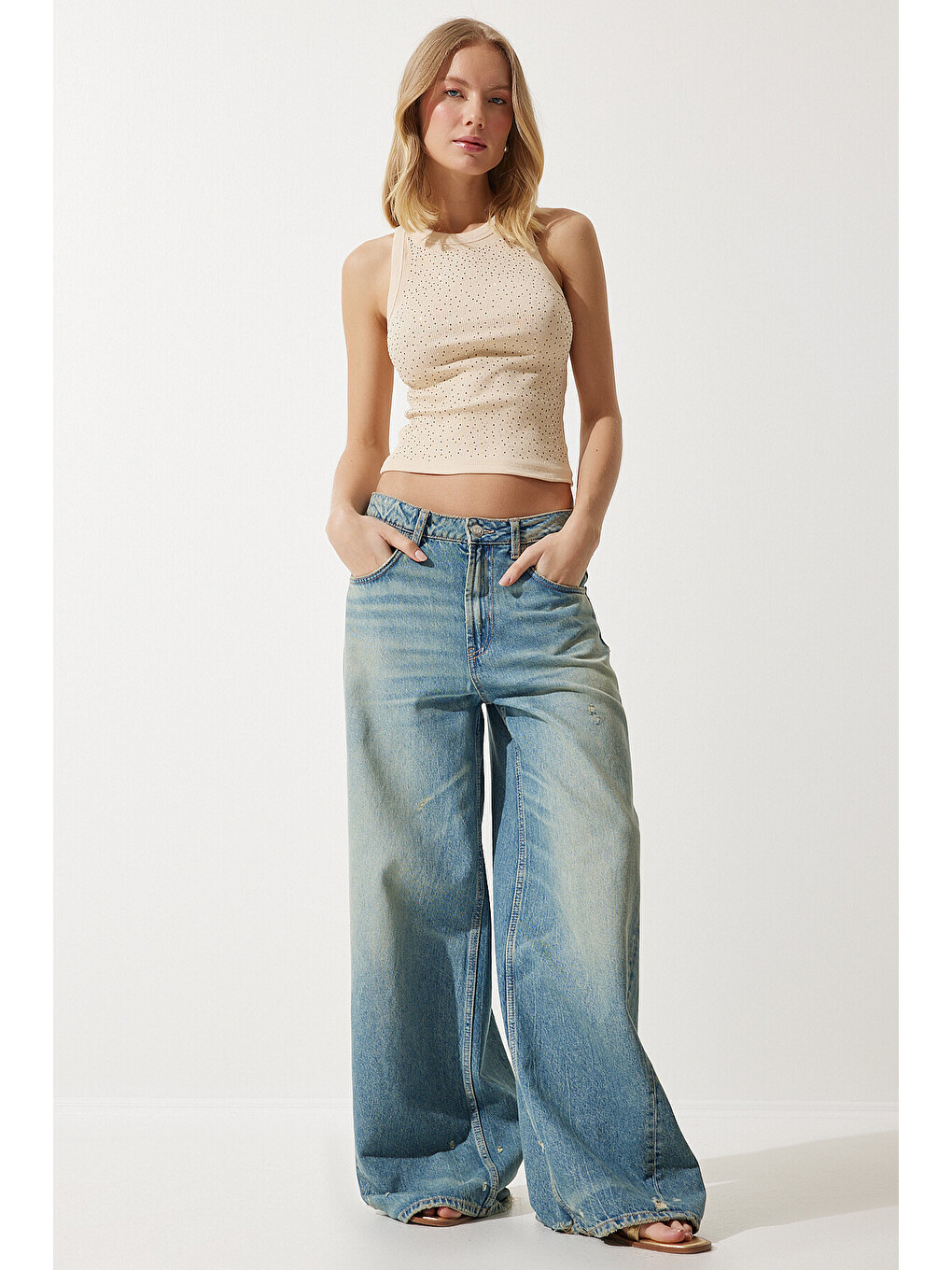 Ekru Taş İşlemeli Crop Triko Bluz KREM LNJ0006-1