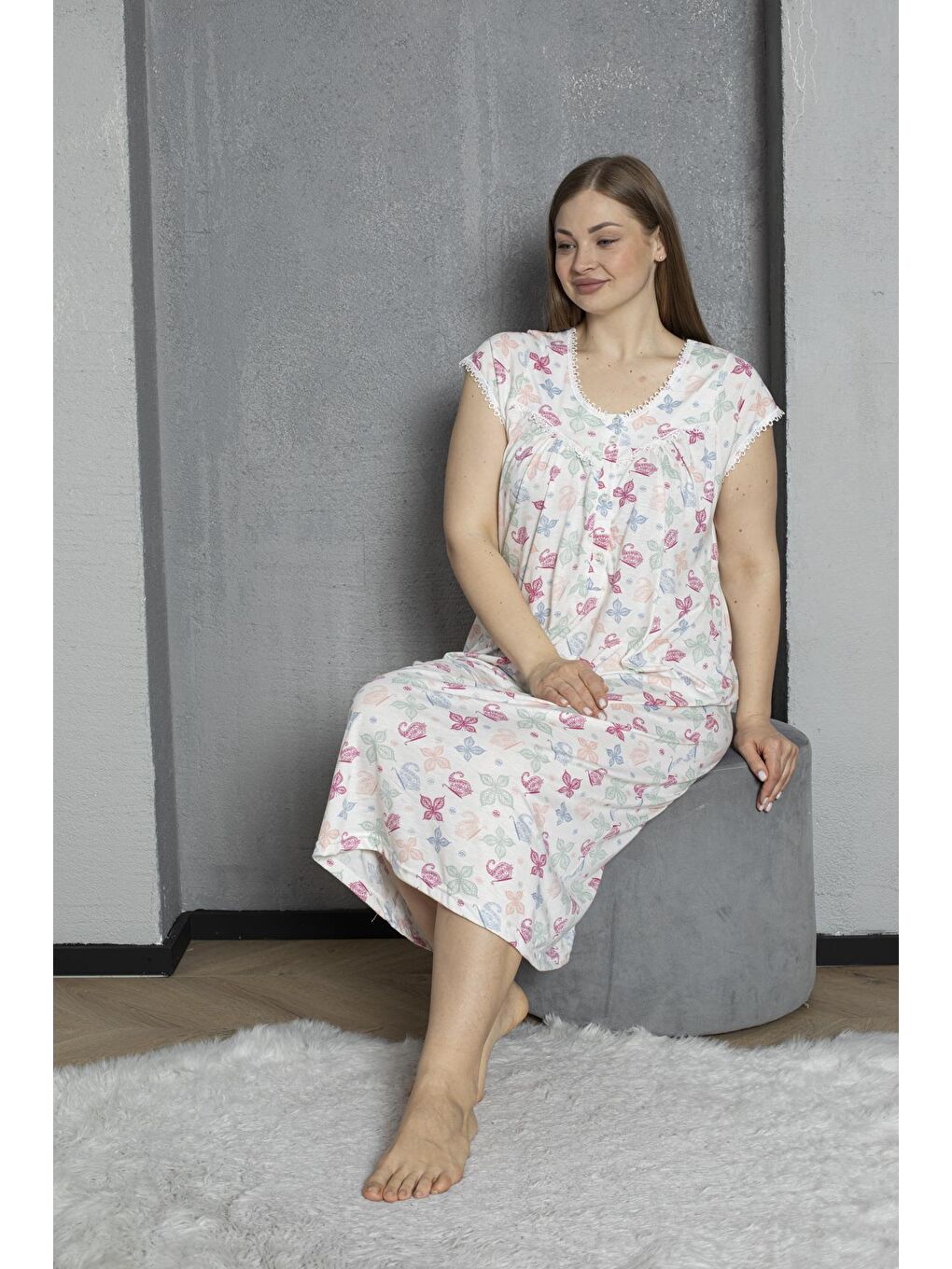 Fuşya Yakası Düğmeli Kısa Kol Pamuklu Penye Büyük Beden Anne Geceliği 295-5