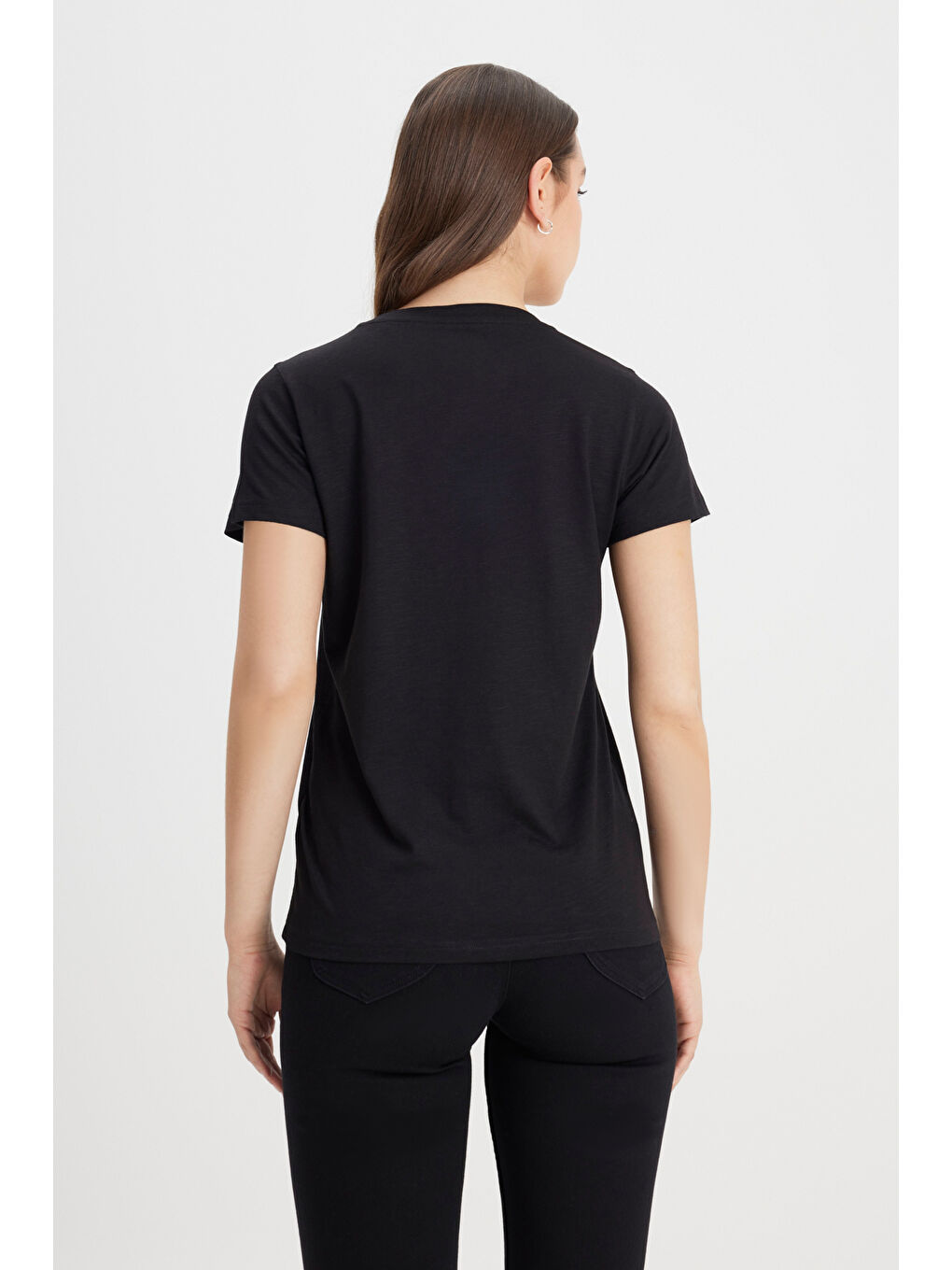 Siyah Regular Fit Rahat Kesim V Yaka Tişört-3