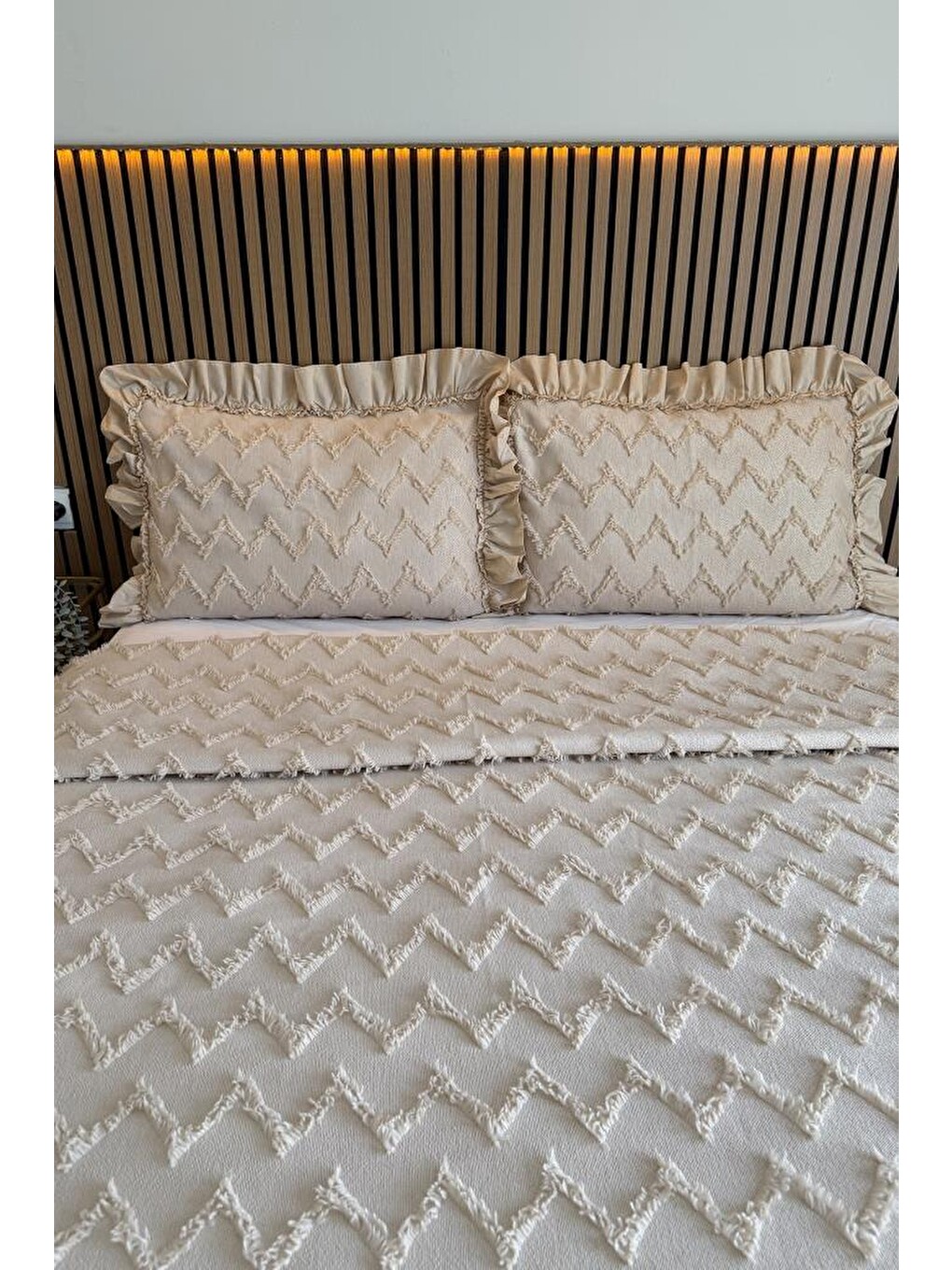 Ruffle Lumpa 3 Parça Çift Kişilik Pike Takımı Bej-3