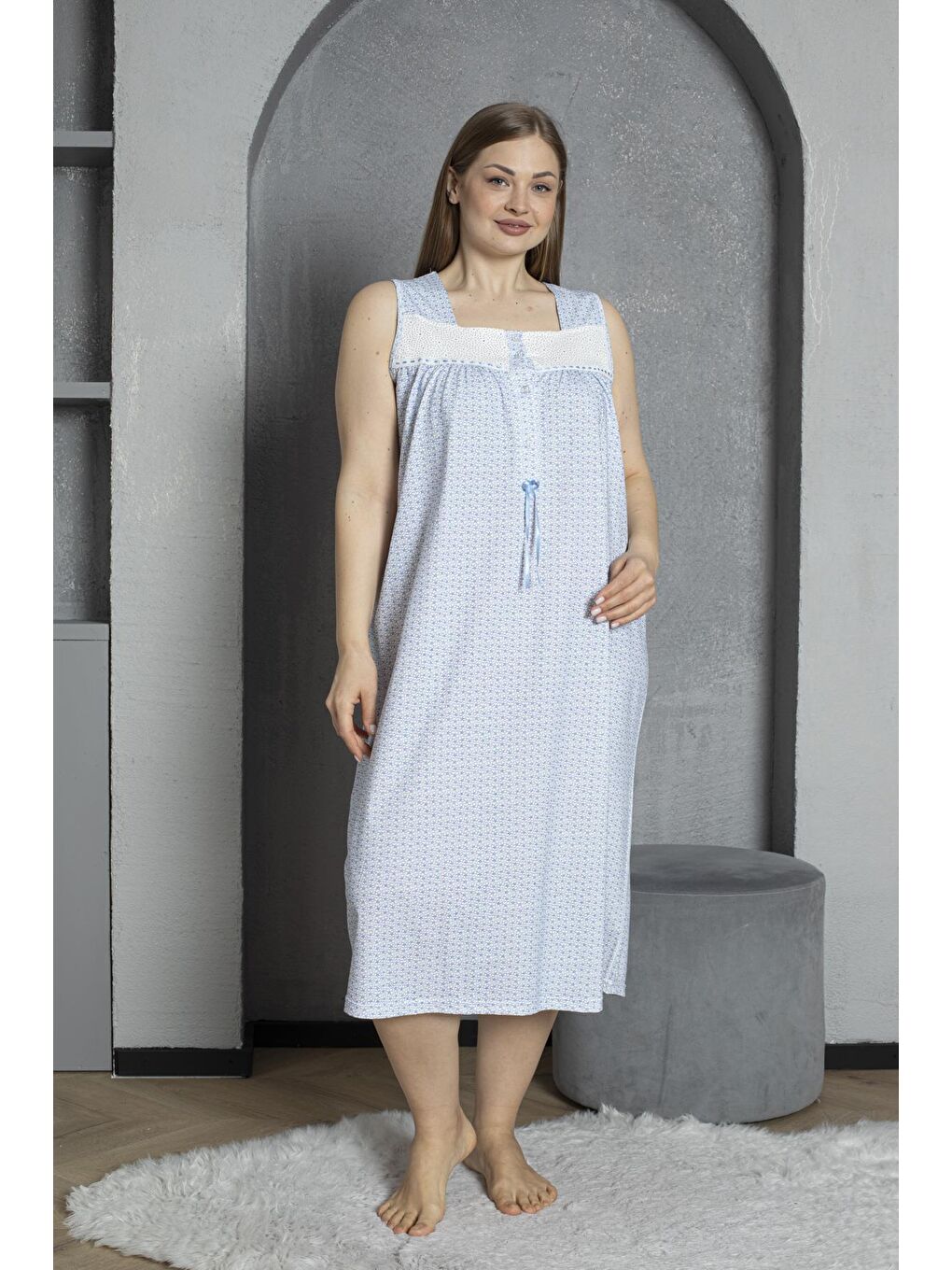 Mavi Düğmeli Yaka Sıfır Kol %100 Pamuklu Penye Büyük Beden Anne Geceliği 526-1