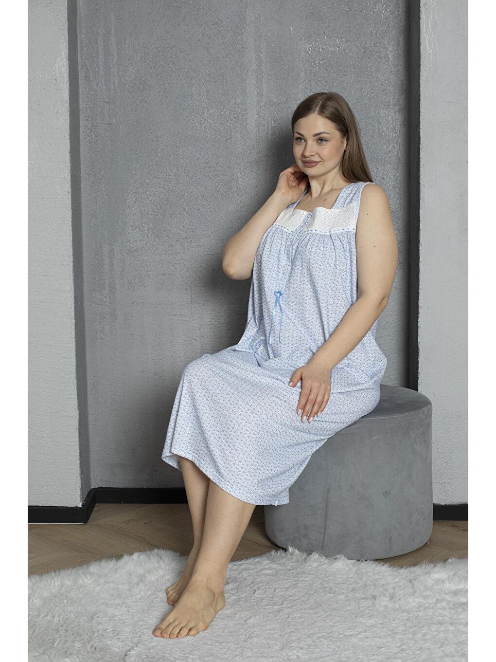 Mavi Düğmeli Yaka Sıfır Kol %100 Pamuklu Penye Büyük Beden Anne Geceliği 526-5