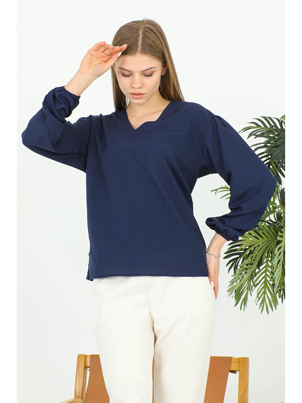 Lacivert Kadın V Yaka Bluz 1979-3