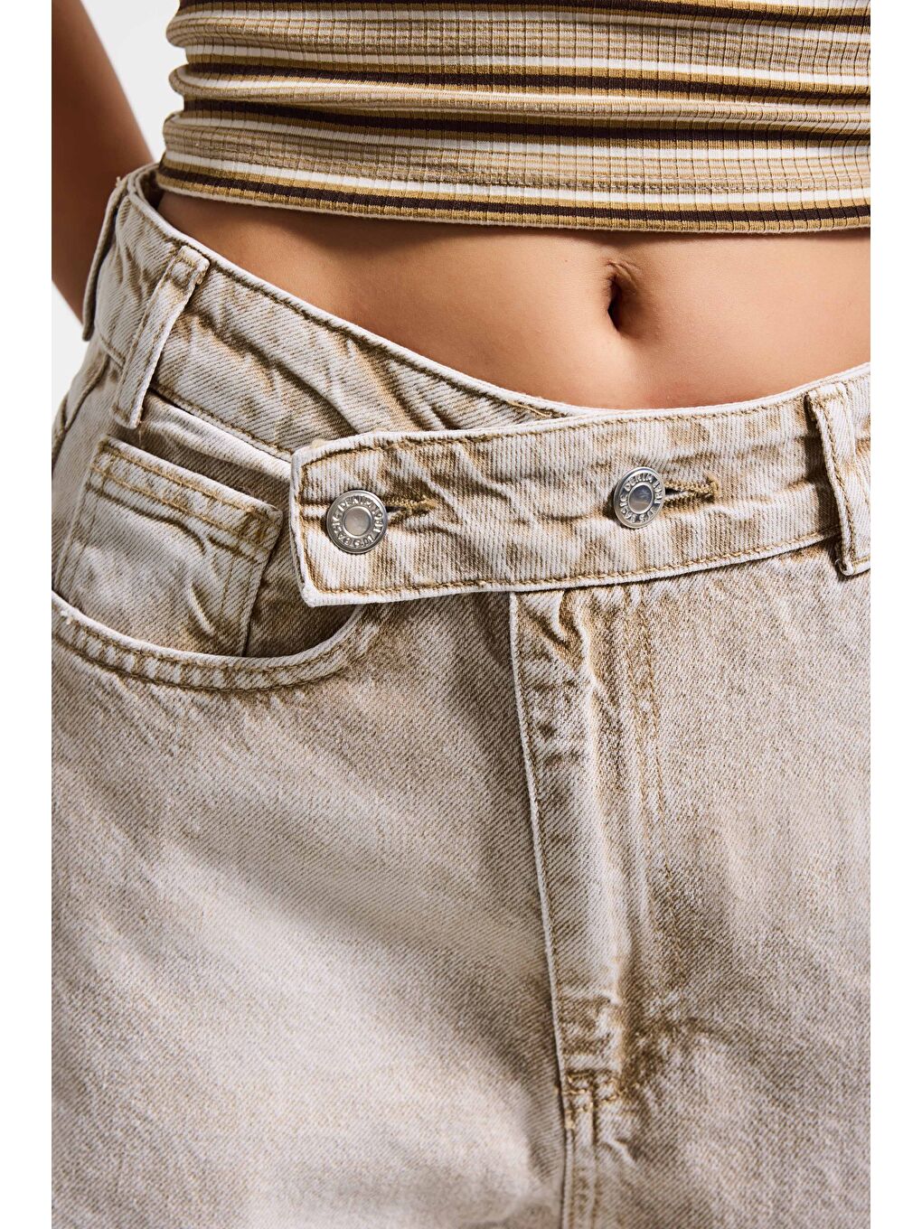 Bej Kadın Taş Renk 4s6-76 Mega Baggy Fit Kemer Detaylı Bol Kesim Denim Jean-3