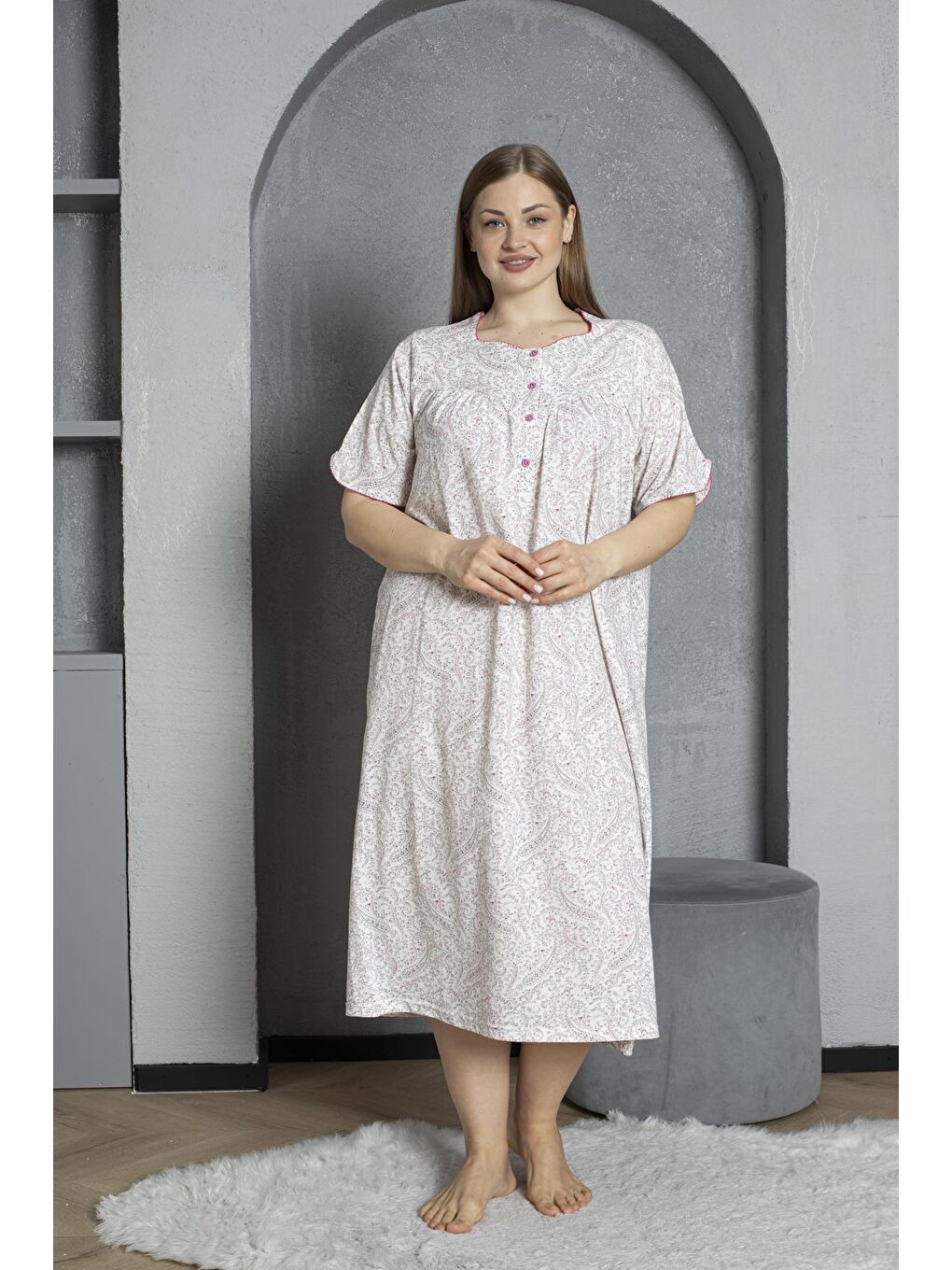 Pembe Düğmeli Yaka Kısa Kol %100 Pamuklu Penye Büyük Beden Anne Geceliği 832-1