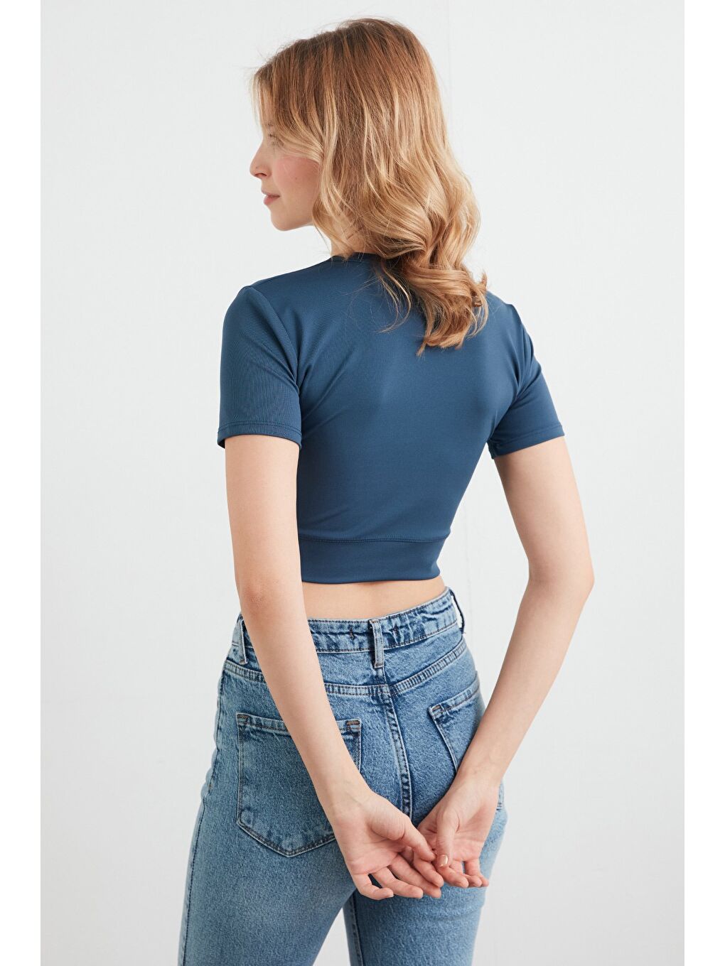 Antrasit Basic Yarım Fermuarlı Dalgıç Kumaş Crop Tişört-2