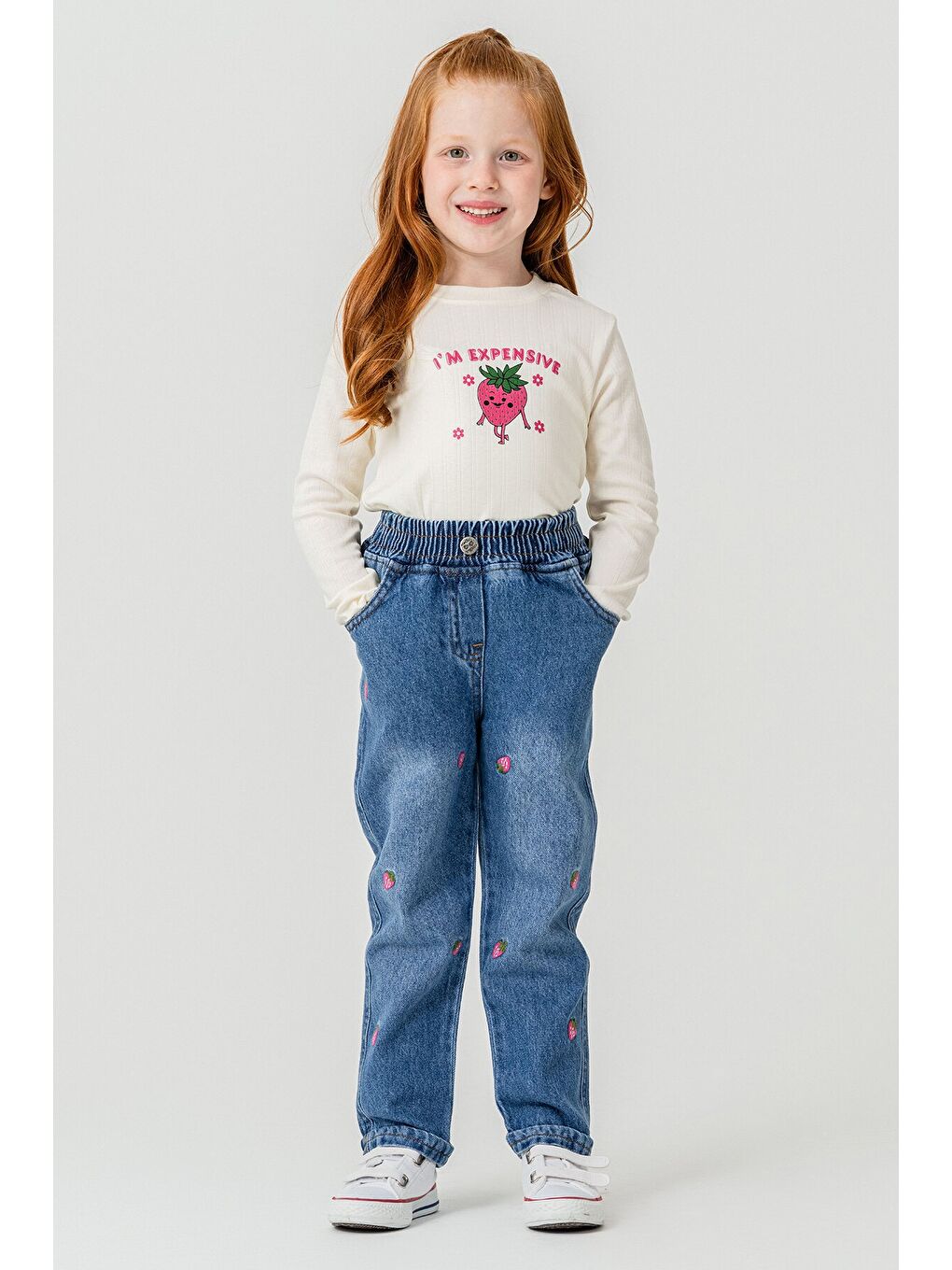 Pembe Çilek Nakışlı Jean Ceketli Pantolonlu Kız Çocuk 3lü Takım 23429-1