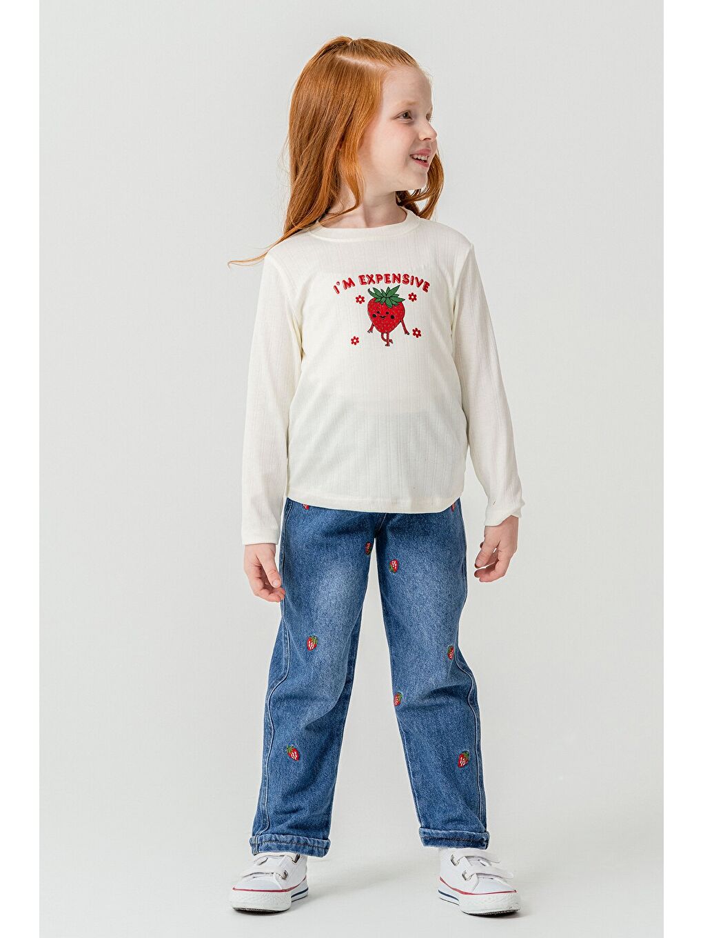 Kırmızı Çilek Nakışlı Jean Ceketli Pantolonlu Kız Çocuk 3lü Takım 23430-1