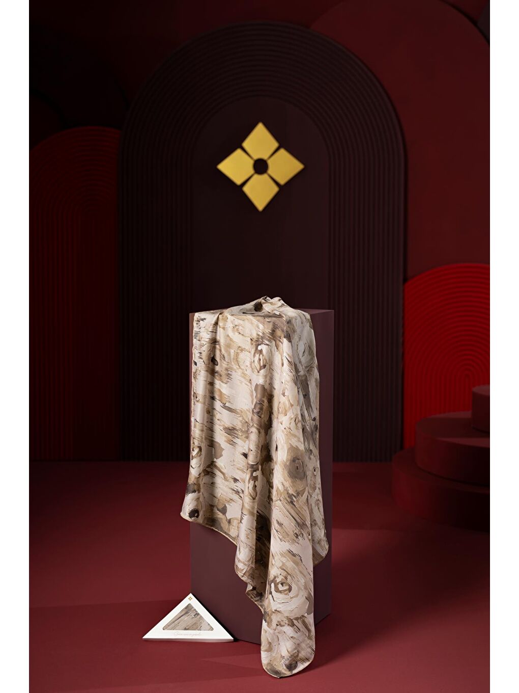 Kahverengi Kadın Millas Soft Eşarp