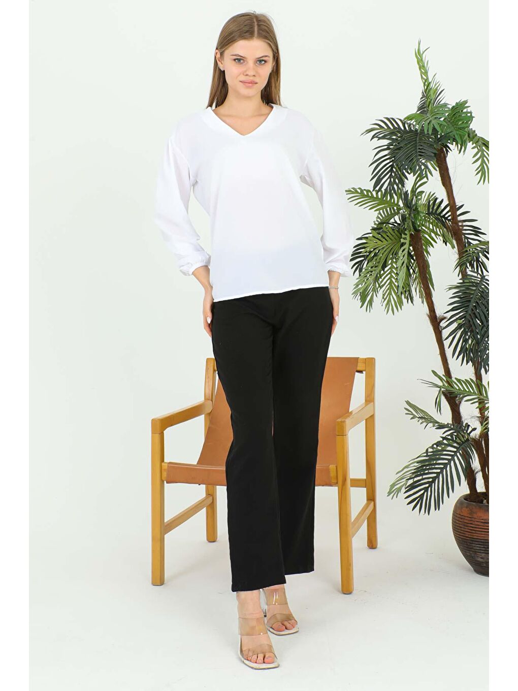 Beyaz Kadın V Yaka Bluz 1979-5