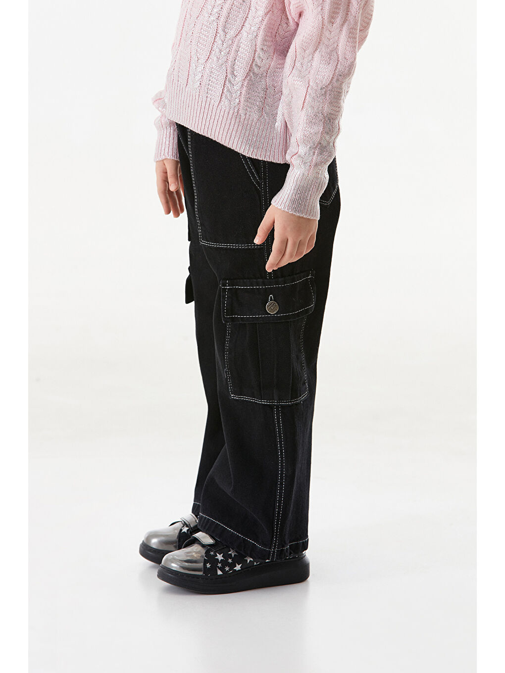 Siyah Kontrast Dikişli Kargo Cepli Kız Çocuk Pantolon-2