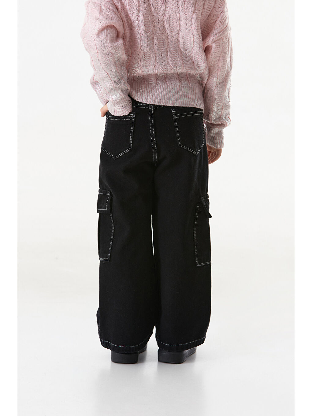 Siyah Kontrast Dikişli Kargo Cepli Kız Çocuk Pantolon-3