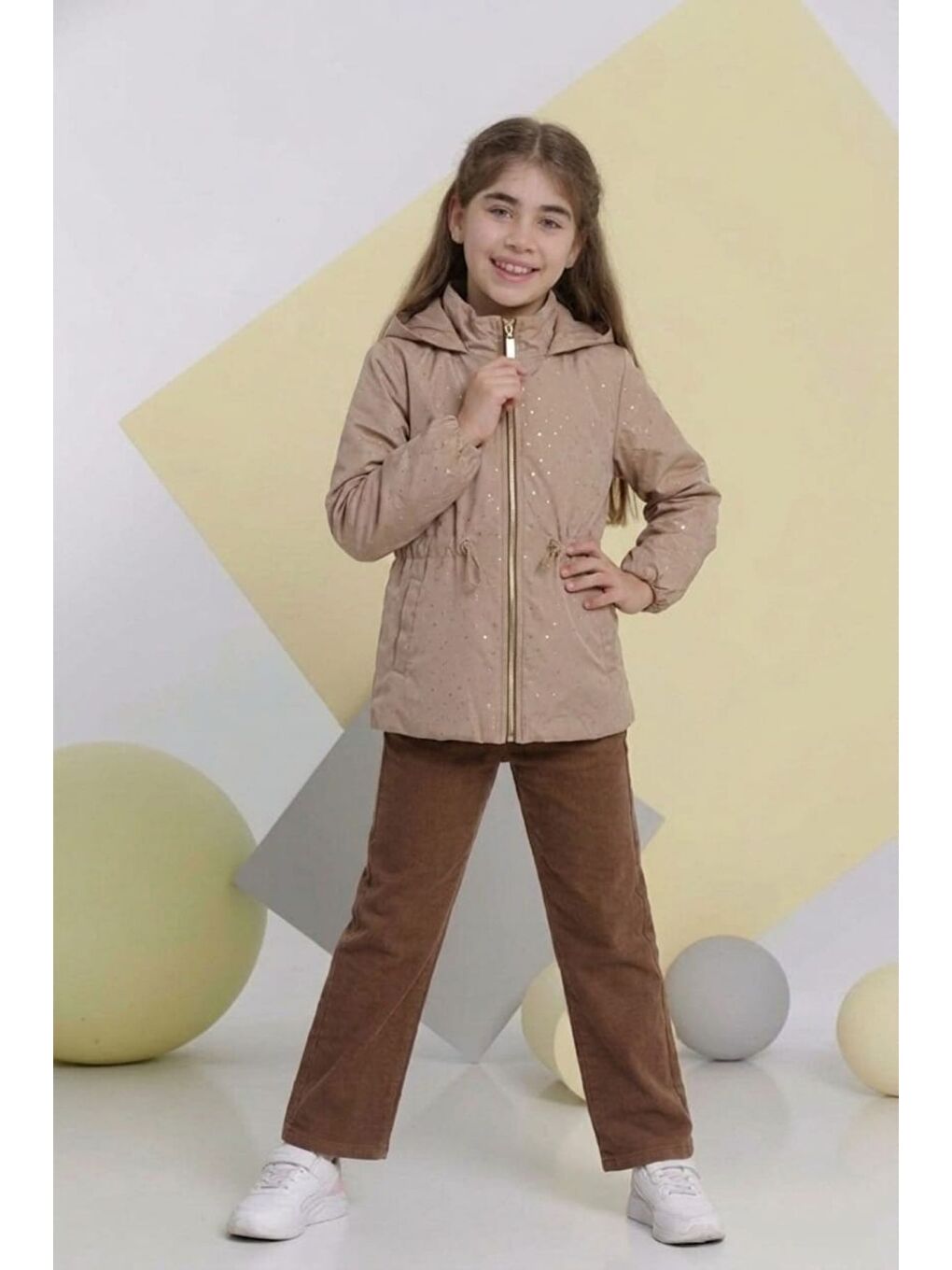 Bej Kız Çocuk Nova Kumaş Taşlı Trençkot ,Penye, Keten Pantolonlu Alt Üst Takım TKM1011-2