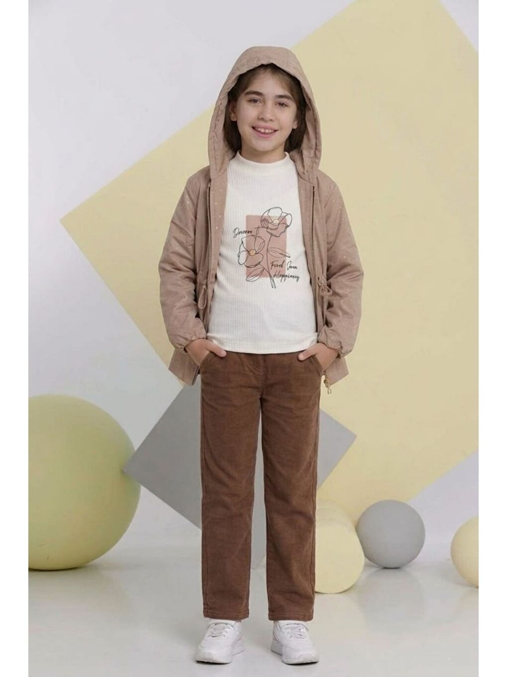 Bej Kız Çocuk Nova Kumaş Taşlı Trençkot ,Penye, Keten Pantolonlu Alt Üst Takım TKM1011-4