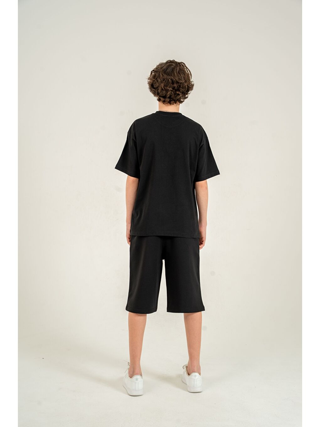 Siyah Athletic Arma Nakışlı Kolyeli Erkek Çocuk Şort - Tişört Takımı-7