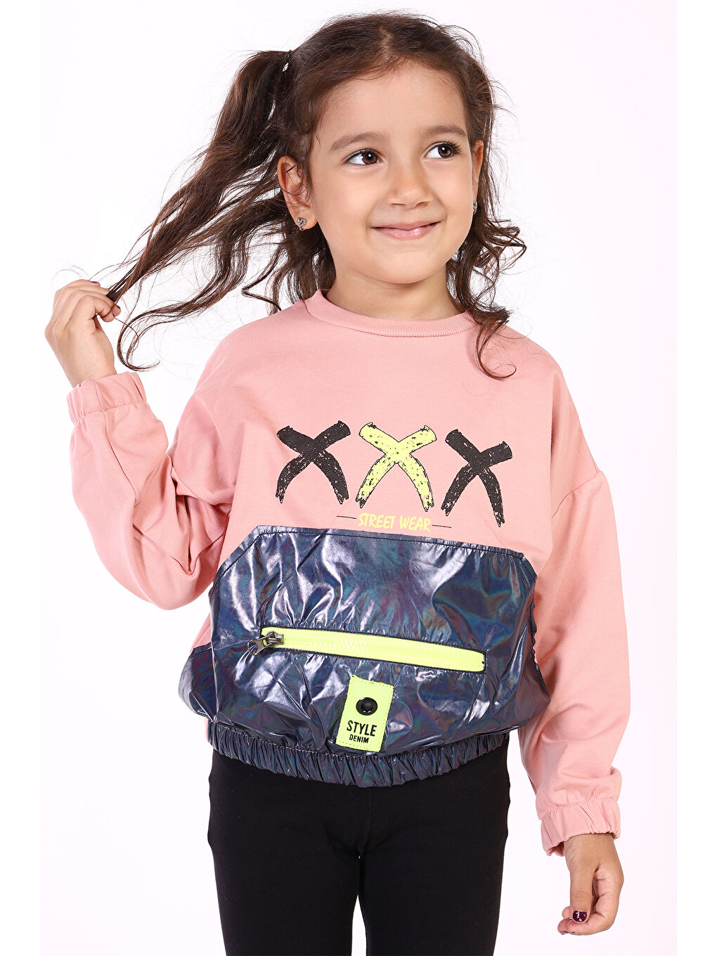 Toontoykids Somon Kız Çocuk Cep Detaylı Baskılı Sweatshirt