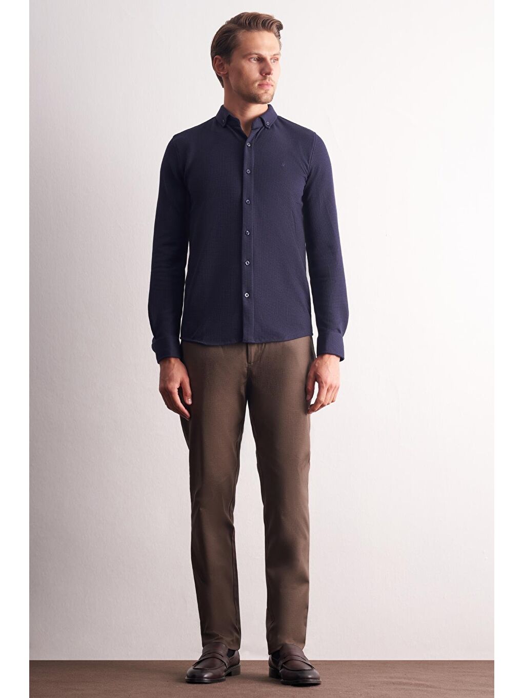 Lacivert Uzun Kol Düğmeli Yaka  Pamuklu Slim Fit Gömlek 1004255267-1