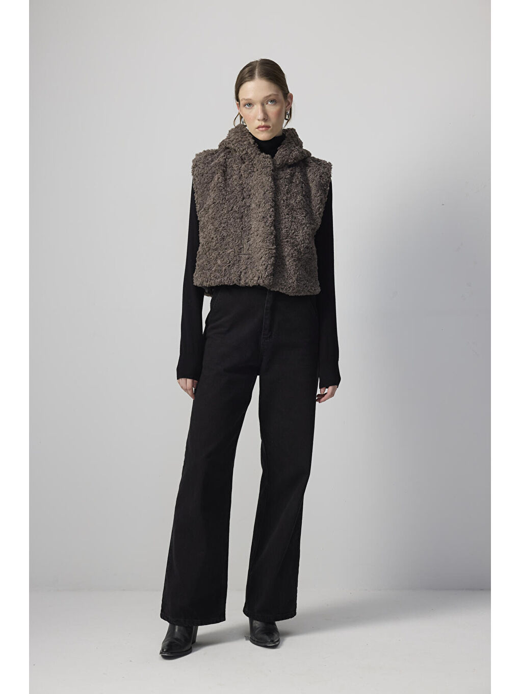 Antrasit Kısa Pelüş Yelek