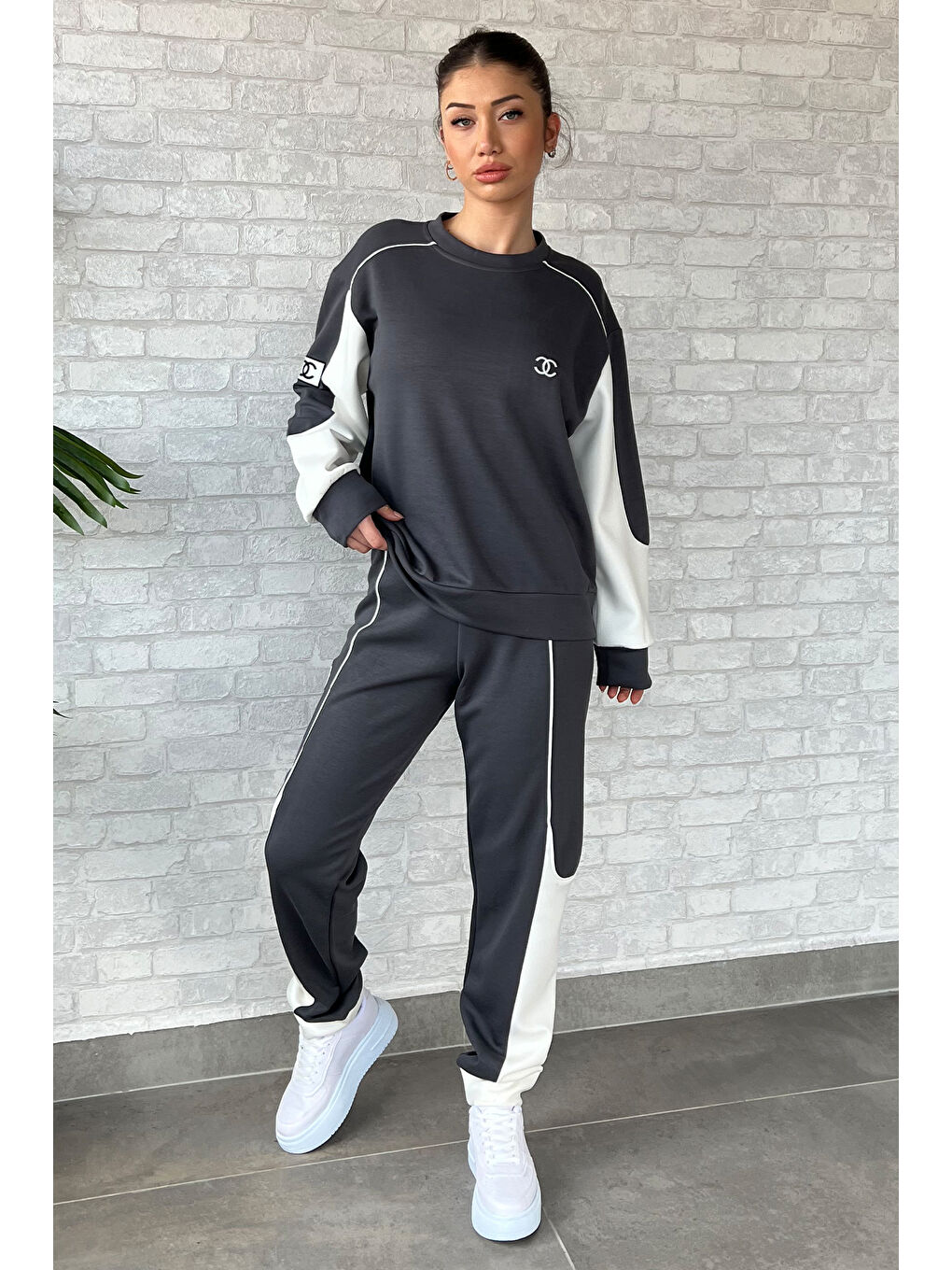 Antrasit Kadın Renk Garnili Eşofman Takımı