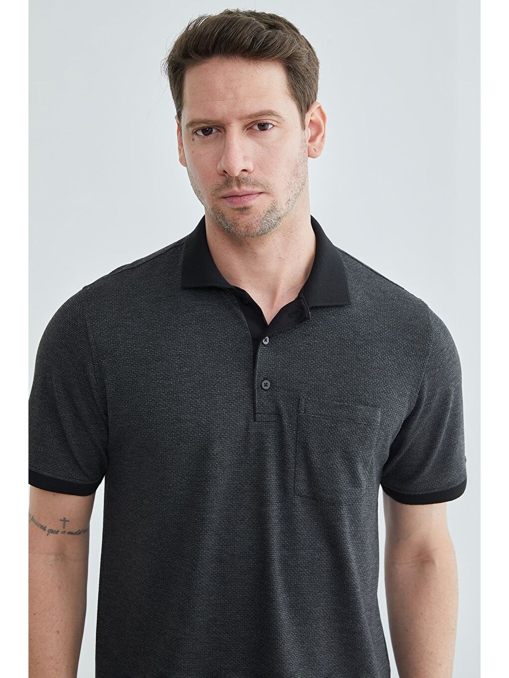 Siyah Petek Kumaş Düğmeli Polo Yaka Tişört-4