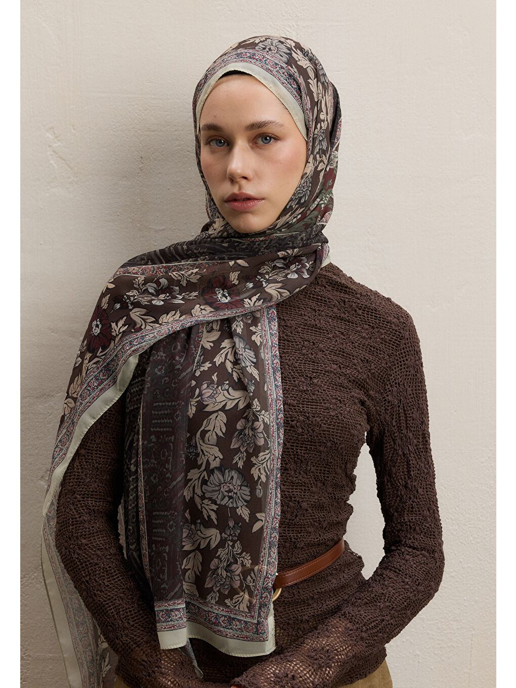 Kahverengi Adella Desen İpek Krep Şal Acı Kahve-1
