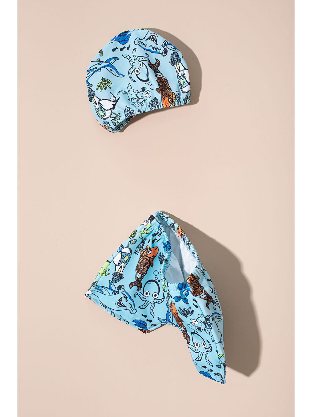 Mavi Balık Desenli Şort ve Boneli Erkek Çocuk Mayo Takımı 21075-1