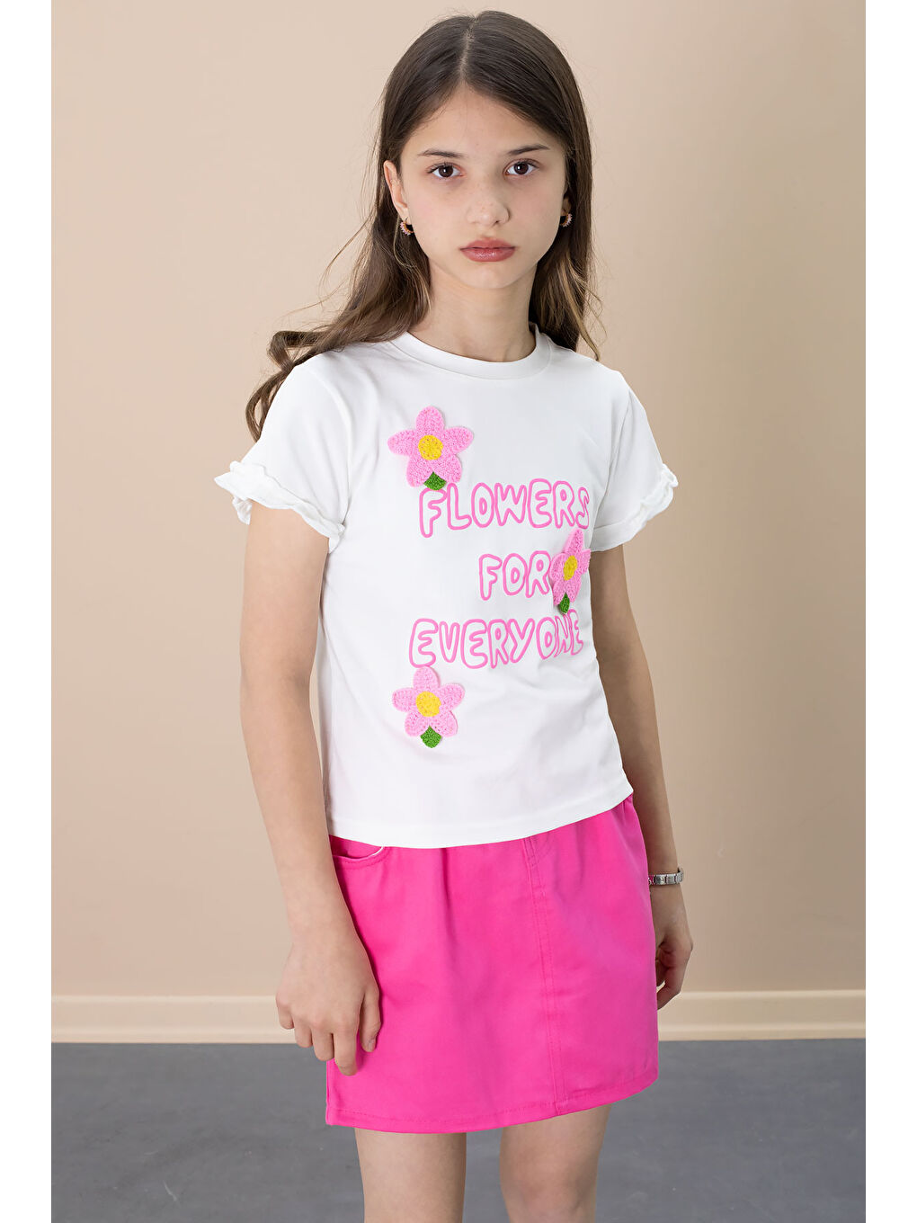 Beyaz Fuşya Çiçek Nakışlı Tişörtlü Kız Çocuk Etekli 2li Takım 21102-2