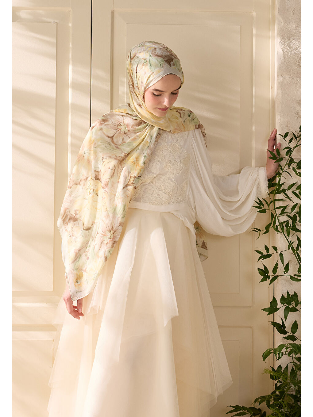 Sarı Pure Flora Desen Rami Şal Tereyağı