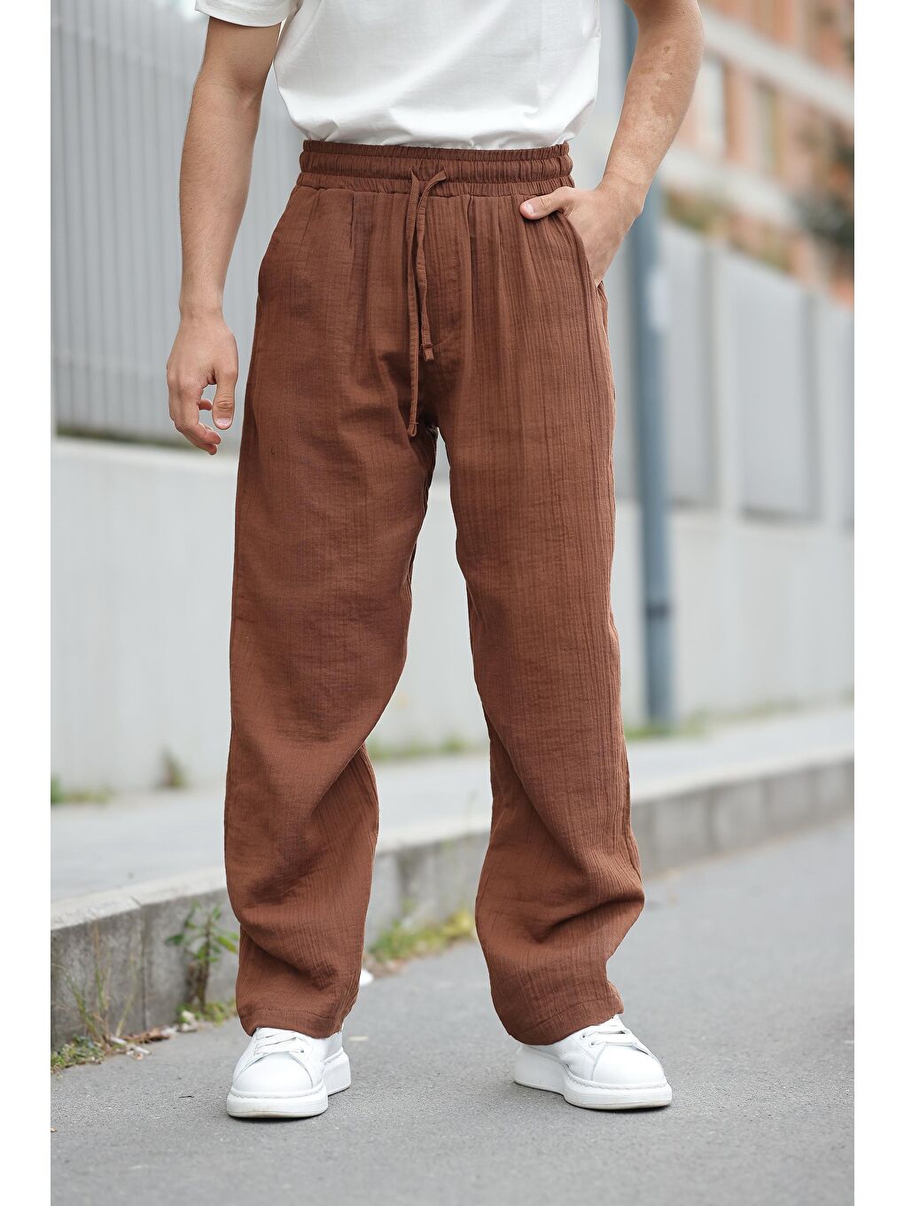 Kahverengi %100 Pamuklu Rahat Kesim Erkek Pantolon E6562