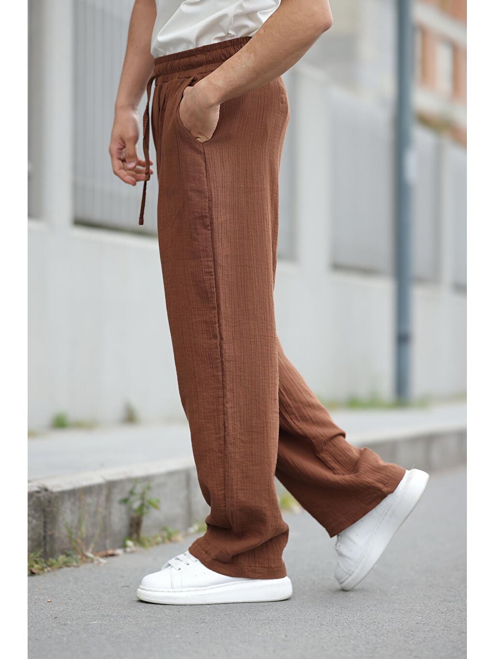 Kahverengi %100 Pamuklu Rahat Kesim Erkek Pantolon E6562-3