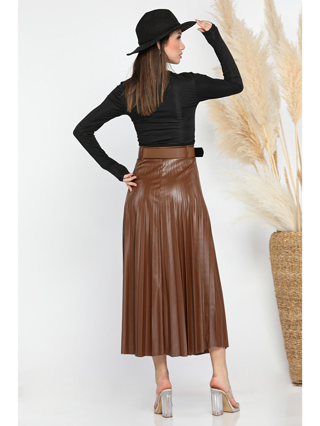 Kahverengi Kemerli Piliseli Suni Deri Etek-2