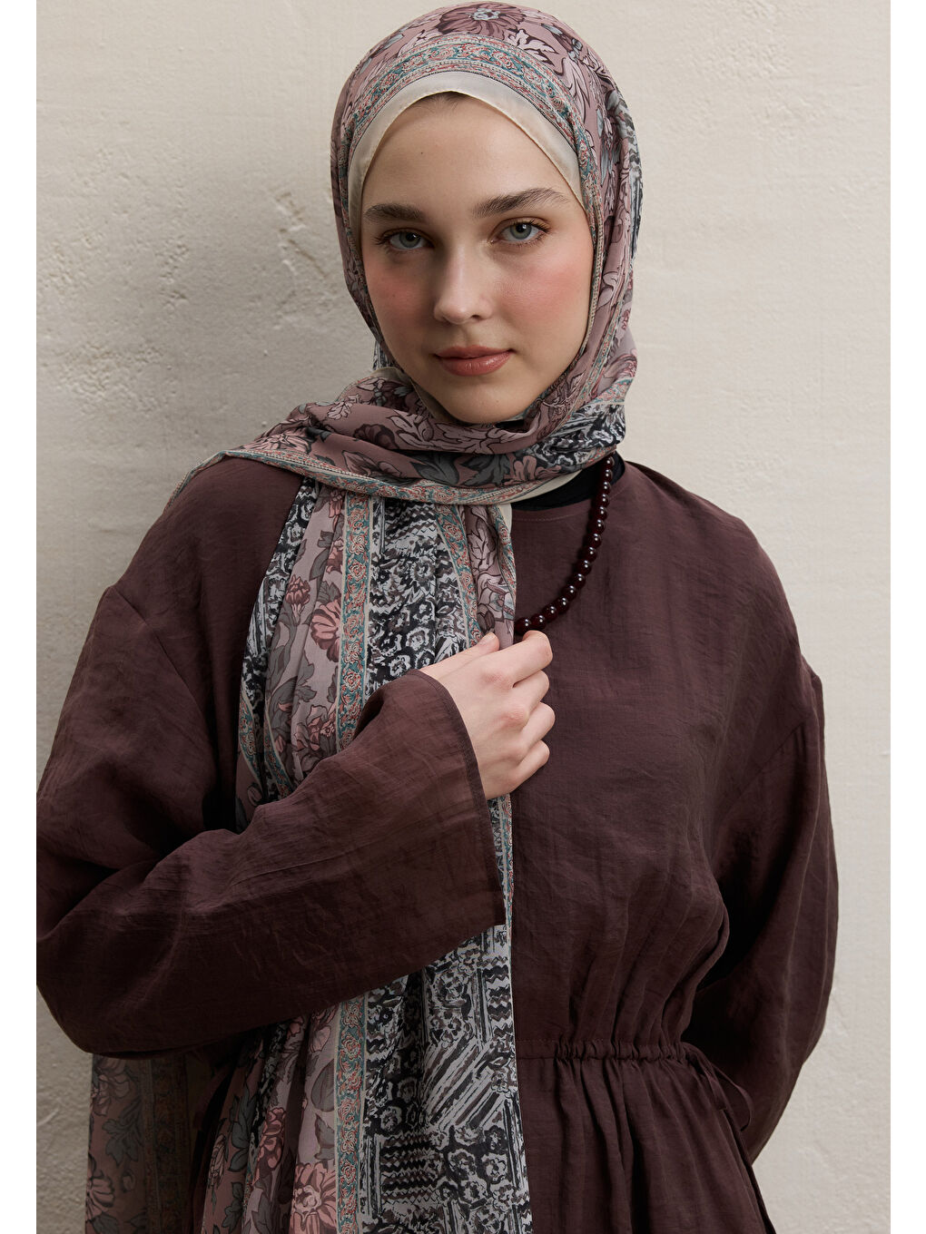 Pembe Adella Desen İpek Krep Şal Gülkurusu-2