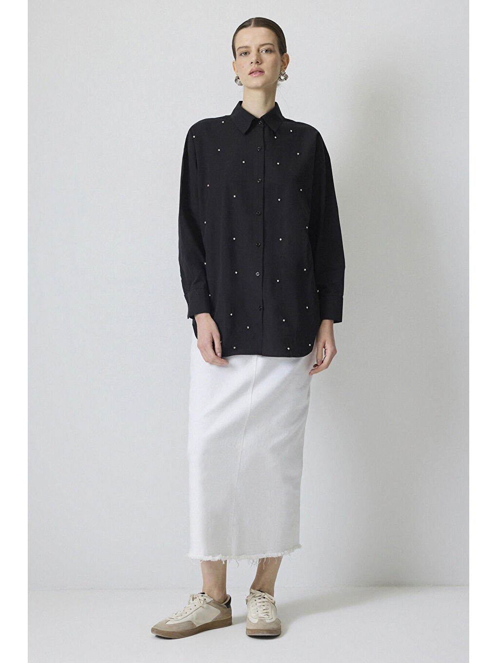 Siyah Relax Fit Taşlı Gömlek