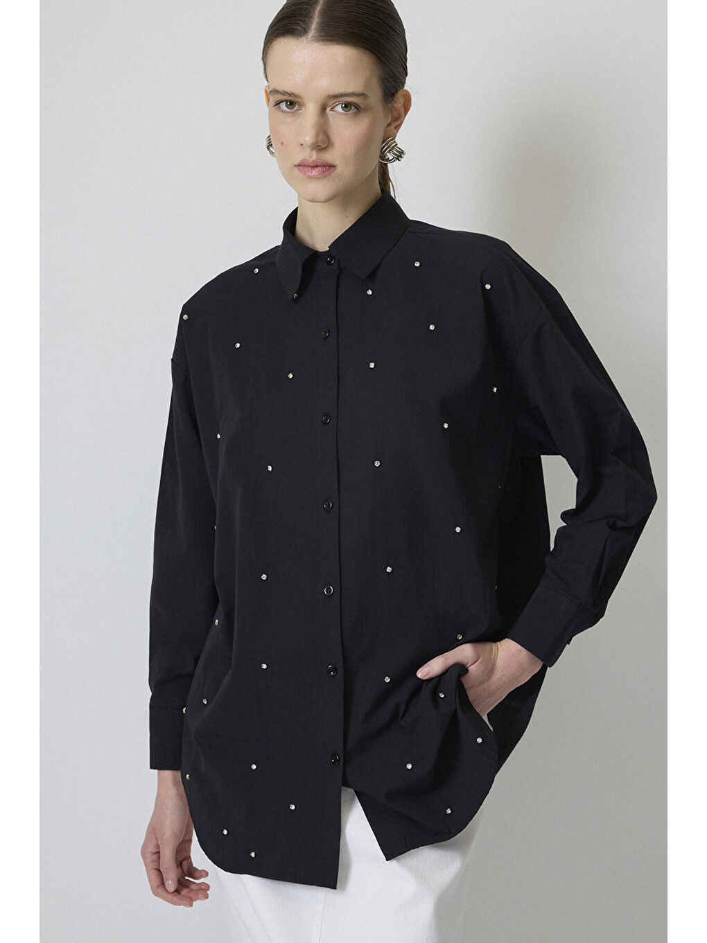 Siyah Relax Fit Taşlı Gömlek-1