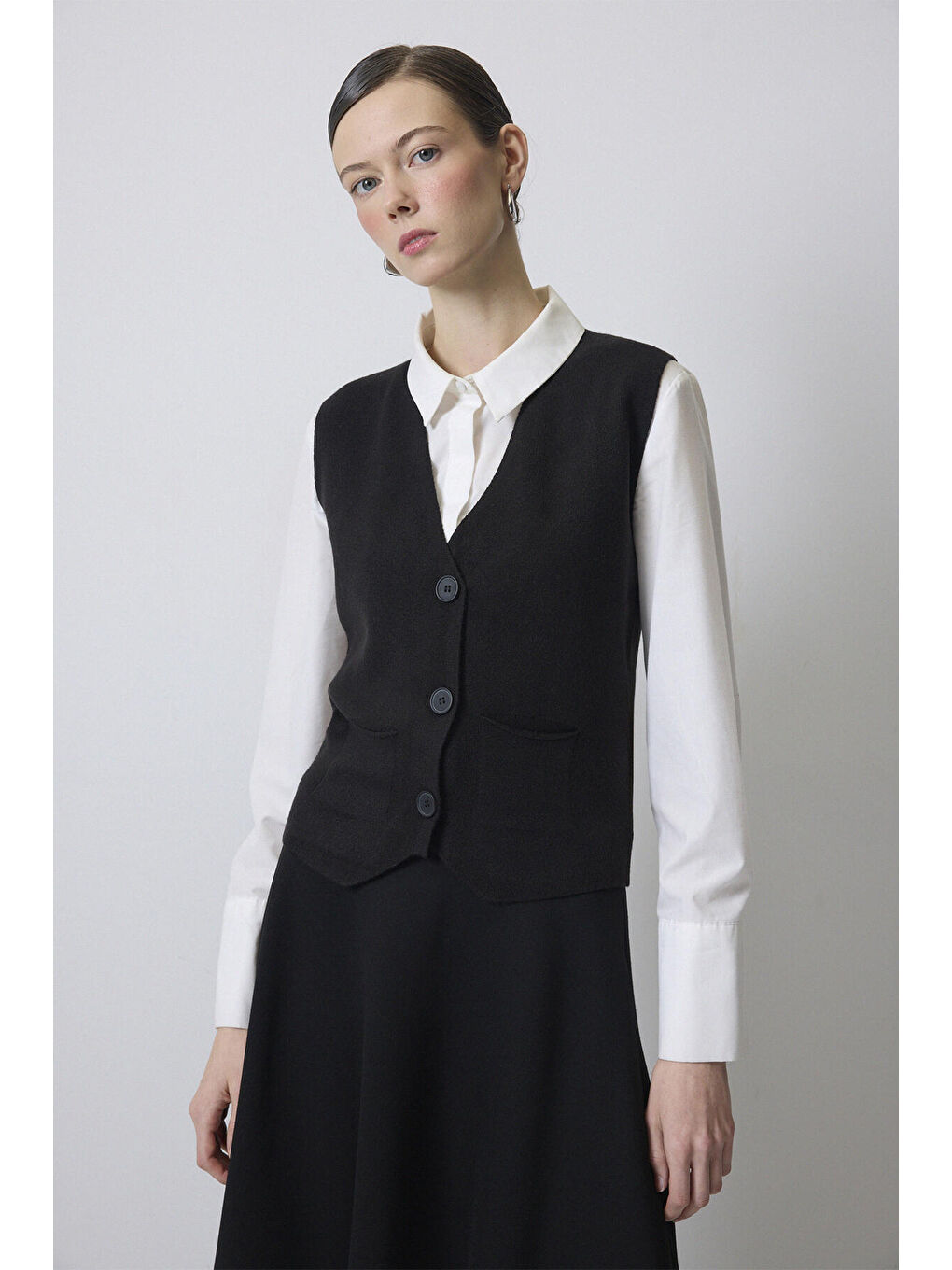 Siyah Dikişsiz Triko Yelek-1