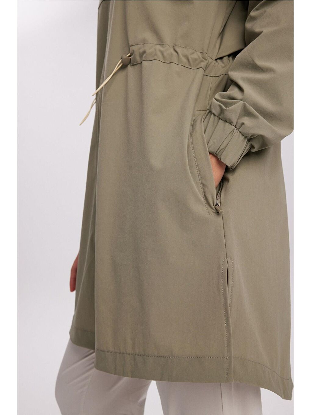 Yeşil Active H-Per Fit Kapüşonlu Biye Detaylı Mint Tesettür Yürüyüş Ceketi Act-37-4