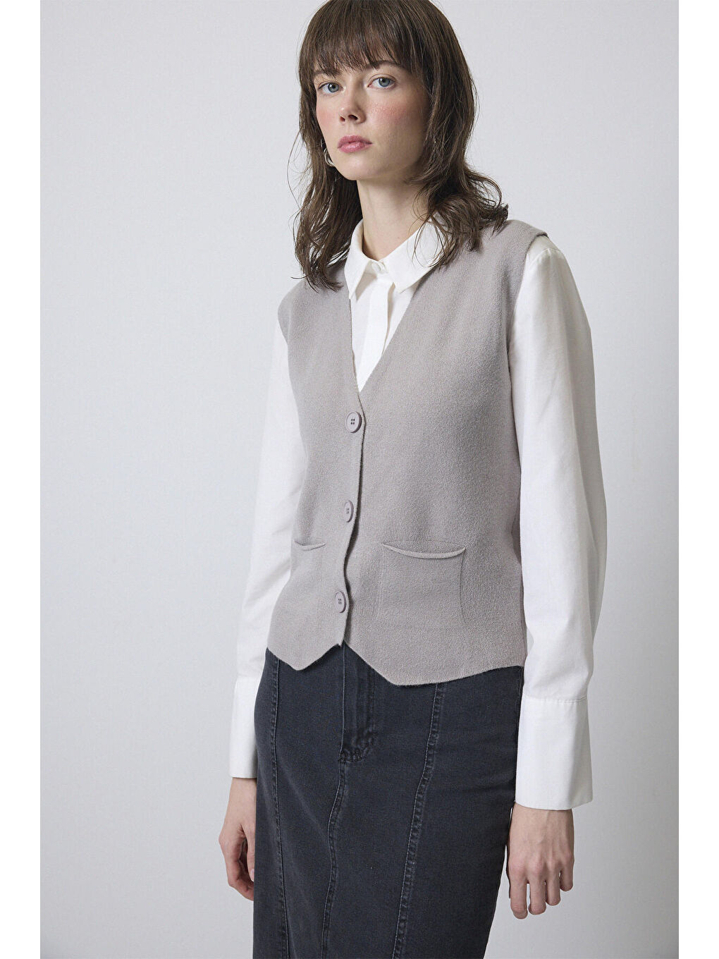 Gri Dikişsiz Triko Yelek-1