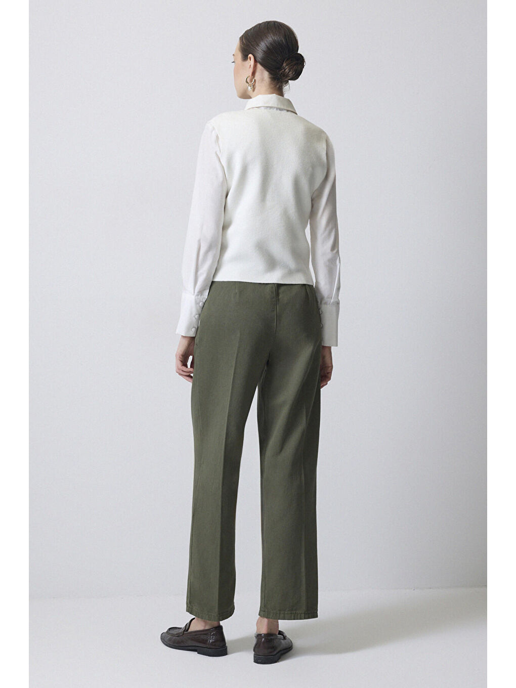 Beyaz Dikişsiz Triko Yelek-3