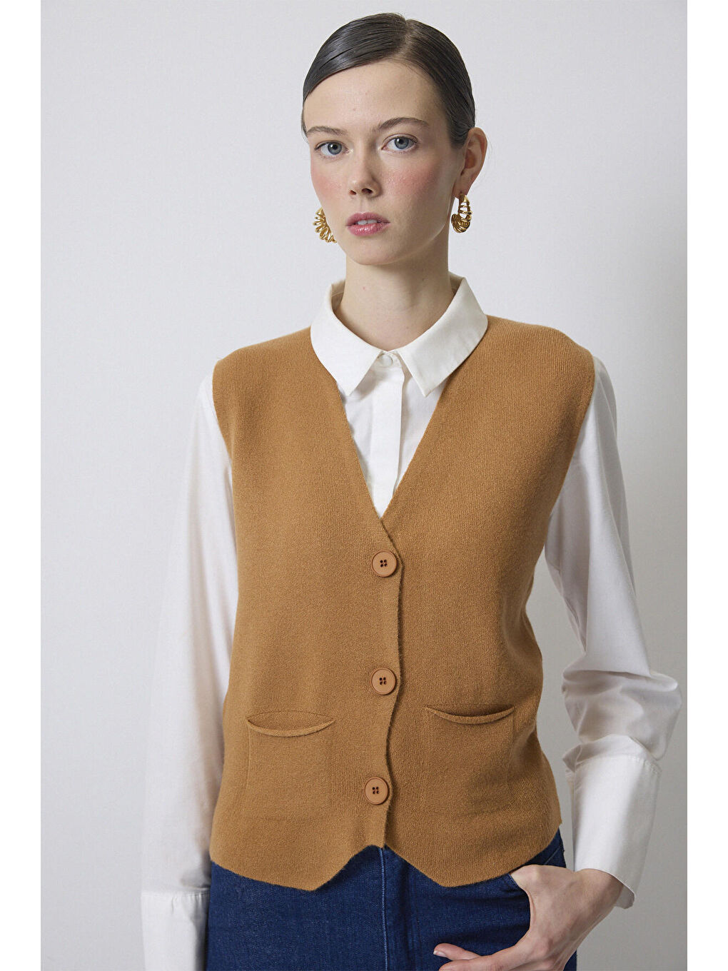 Kahverengi Dikişsiz Triko Yelek-1