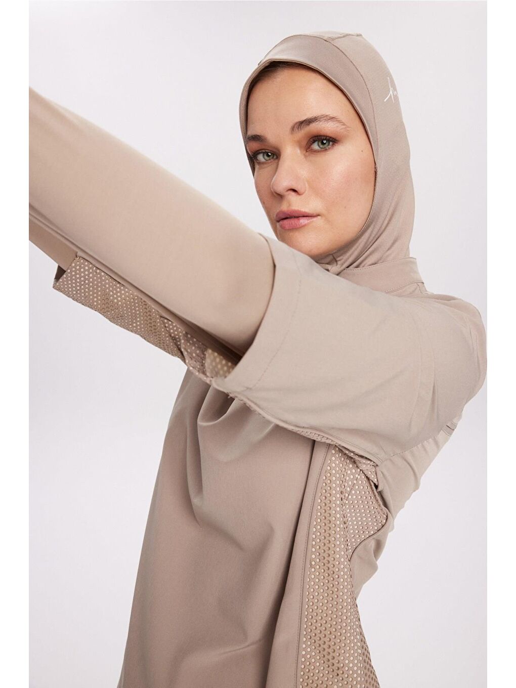 Bej Active H-Per Fit Lazer Kesim Detaylı Vizon Tesettür Antrenman Üstü Act-33-4