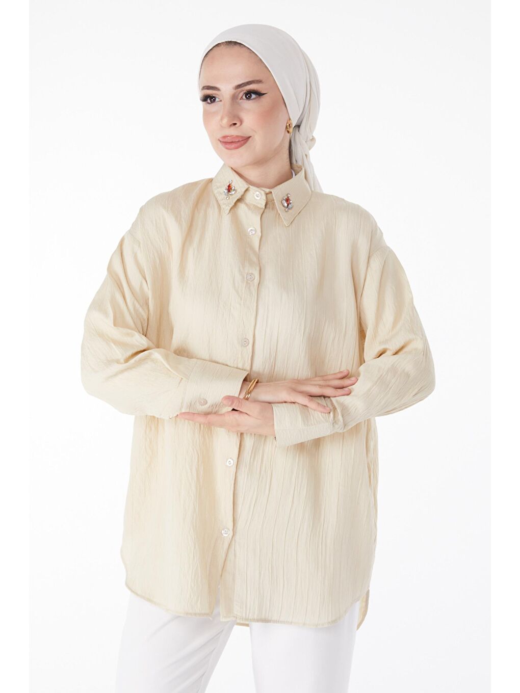 Gömlek Yaka Kadın Bej Taş Detaylı Gömlek - 25255-1