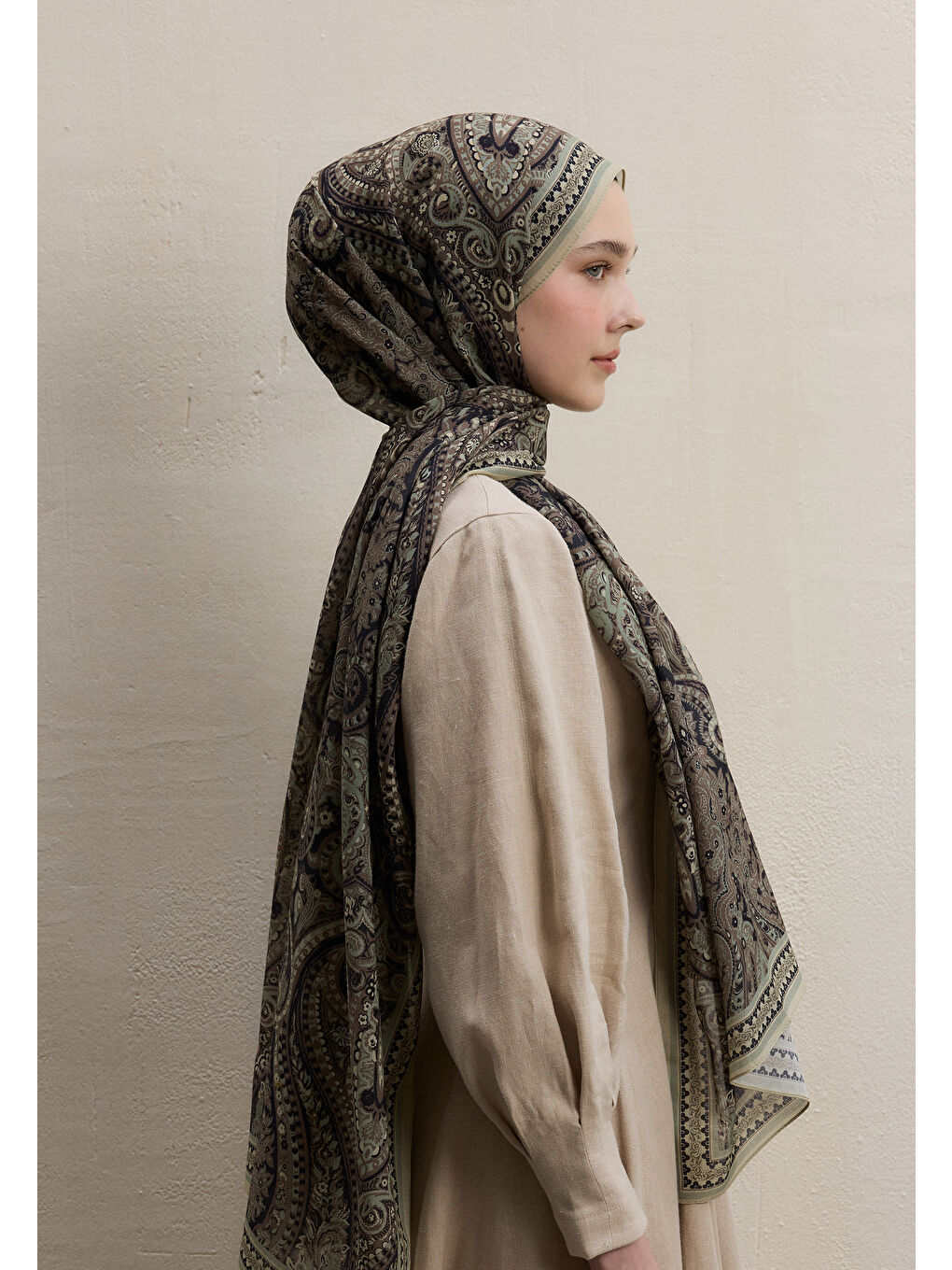 Emerald Desen Şal Bej-2