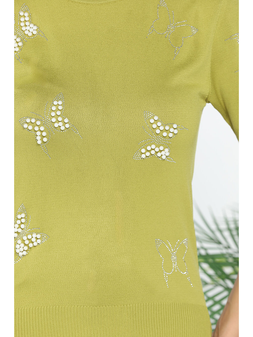 Yeşil İncili Baskılı Triko Tişört-3