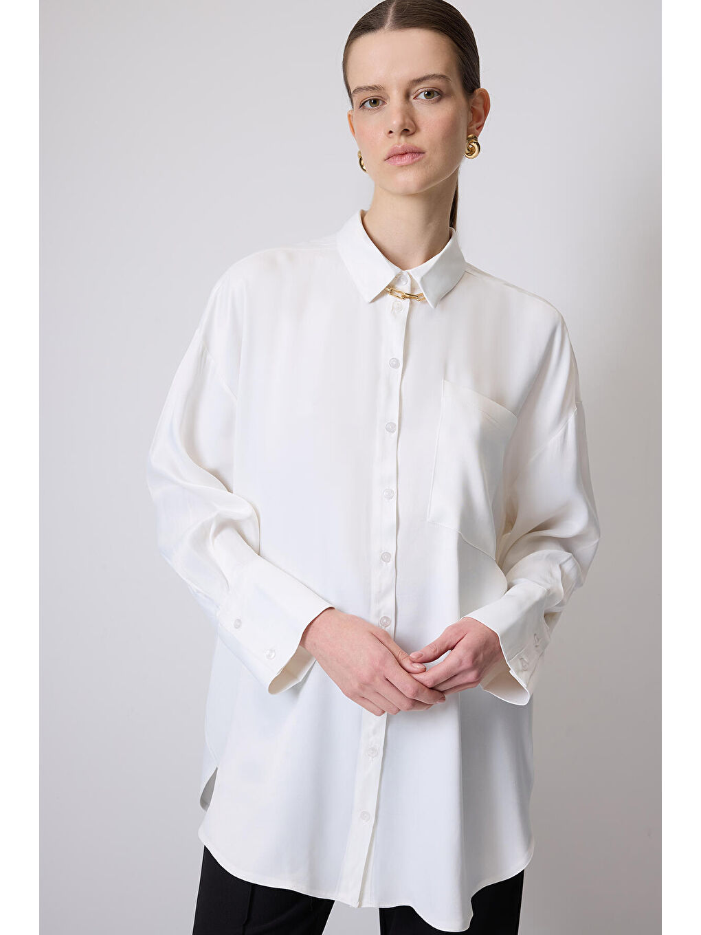 Beyaz Relax Fit Saten Gömlek-2