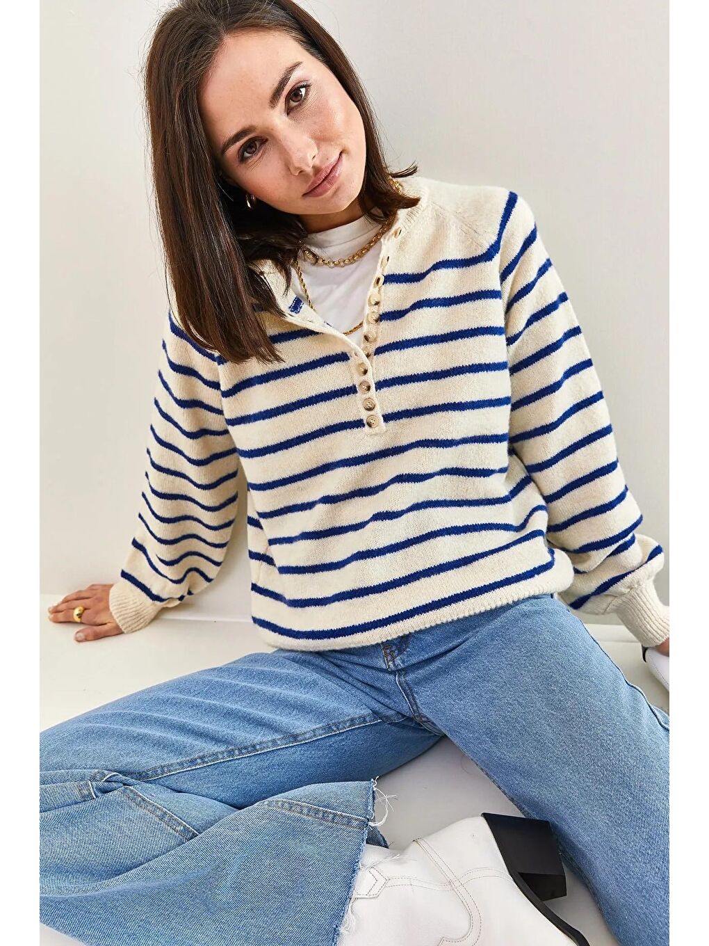 Bej Kadın Yakası İlikli Balıkçı Yaka Çizgili Triko Kazak-1