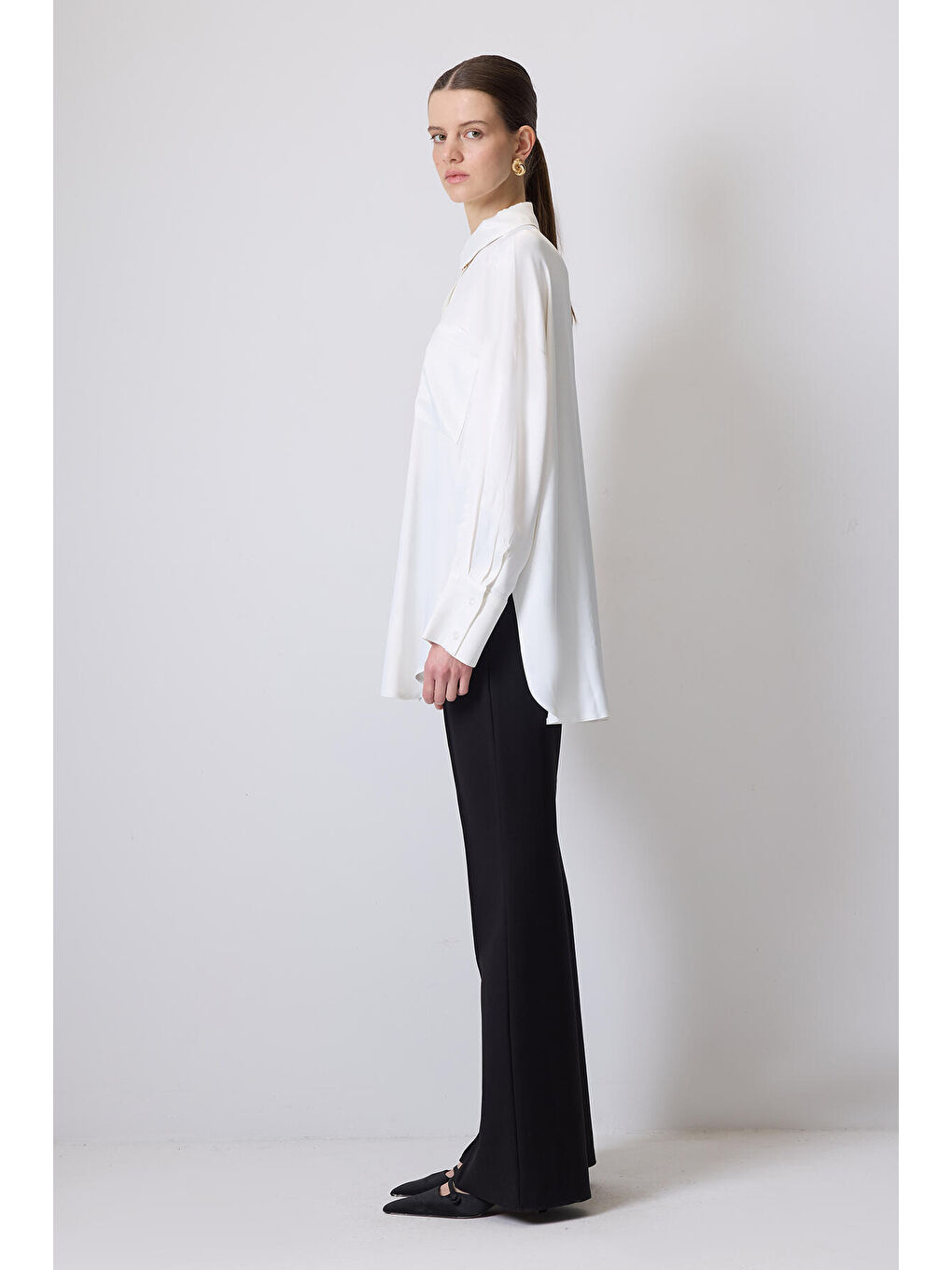 Beyaz Relax Fit Saten Gömlek-3