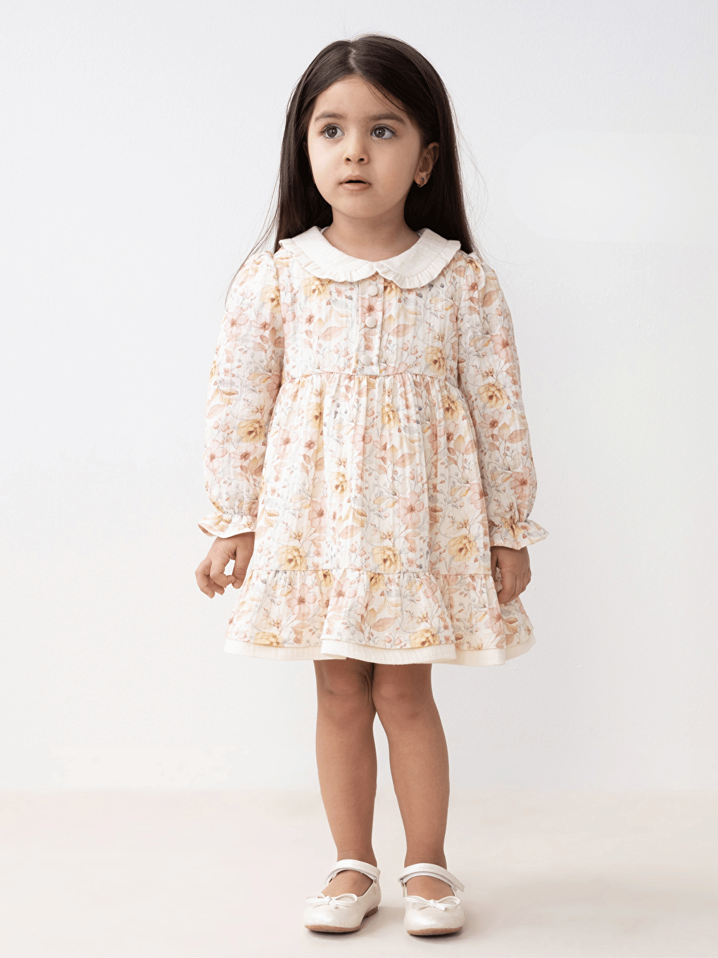 Bej Bebe Yaka Uzun Kollu Kız Bebek Elbise