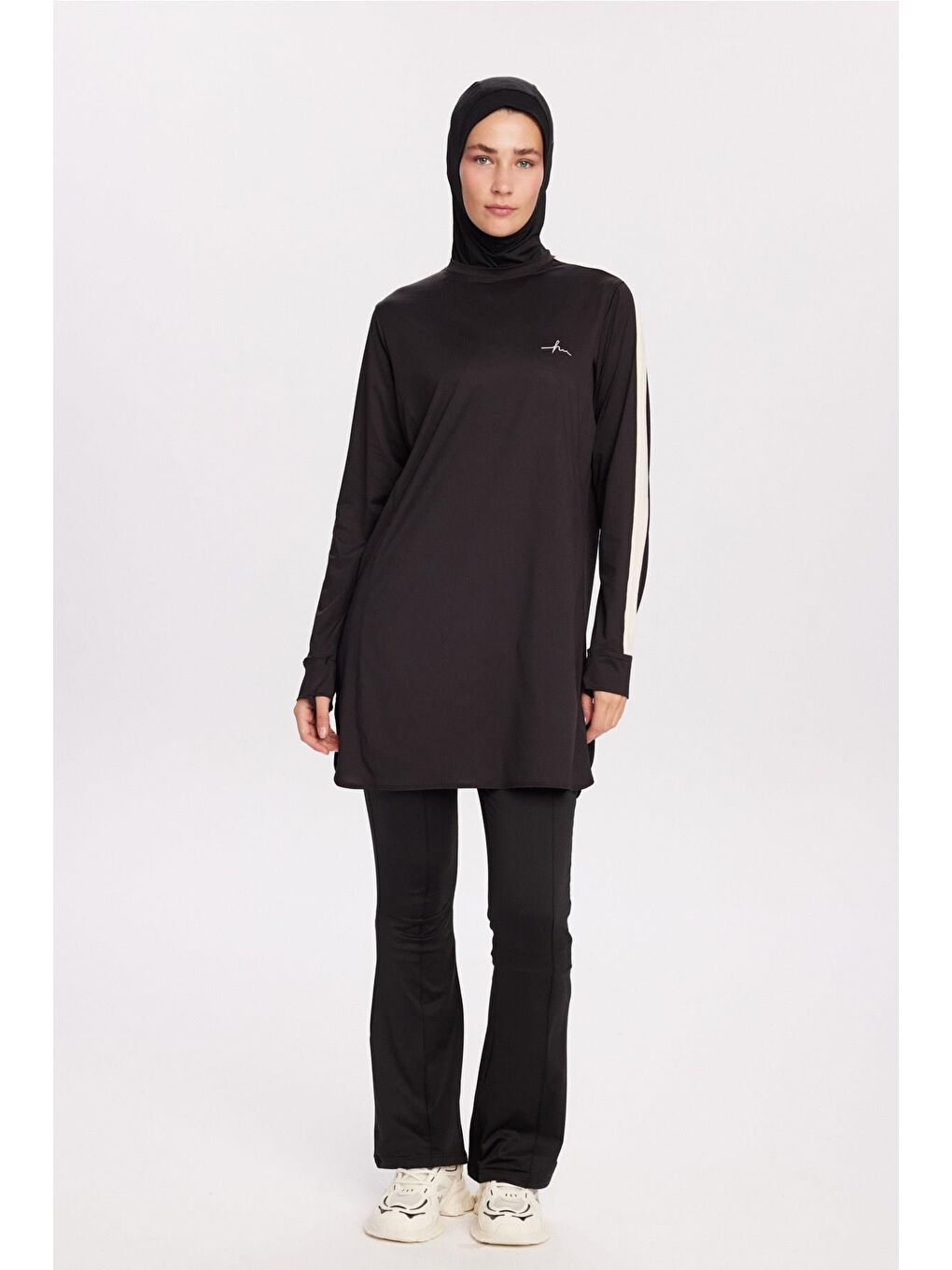Active H-Per Fit Bisiklet Yaka Kolları Şerit Detaylı Siyah Tesettür Antrenman Üstü Act-35-2