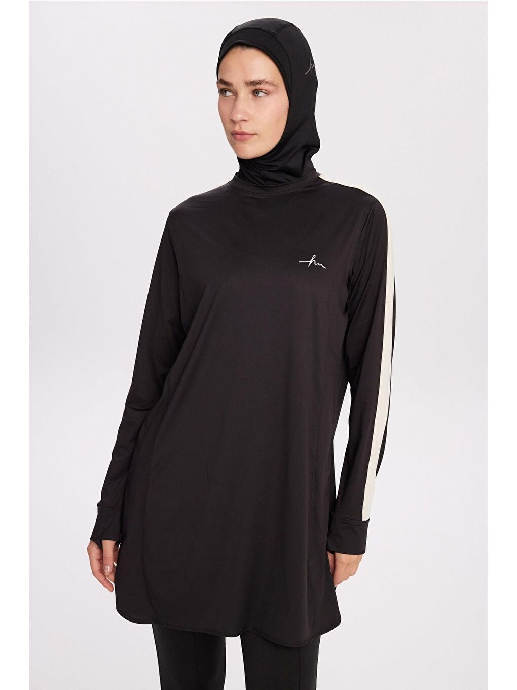 Active H-Per Fit Bisiklet Yaka Kolları Şerit Detaylı Siyah Tesettür Antrenman Üstü Act-35-3
